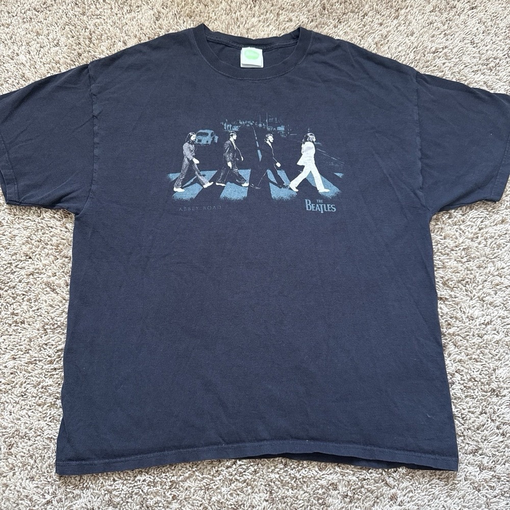 Y2K Vintage 2005 The Beatles Abbey Road Black 100% Cotton Size XL Graphic Tee